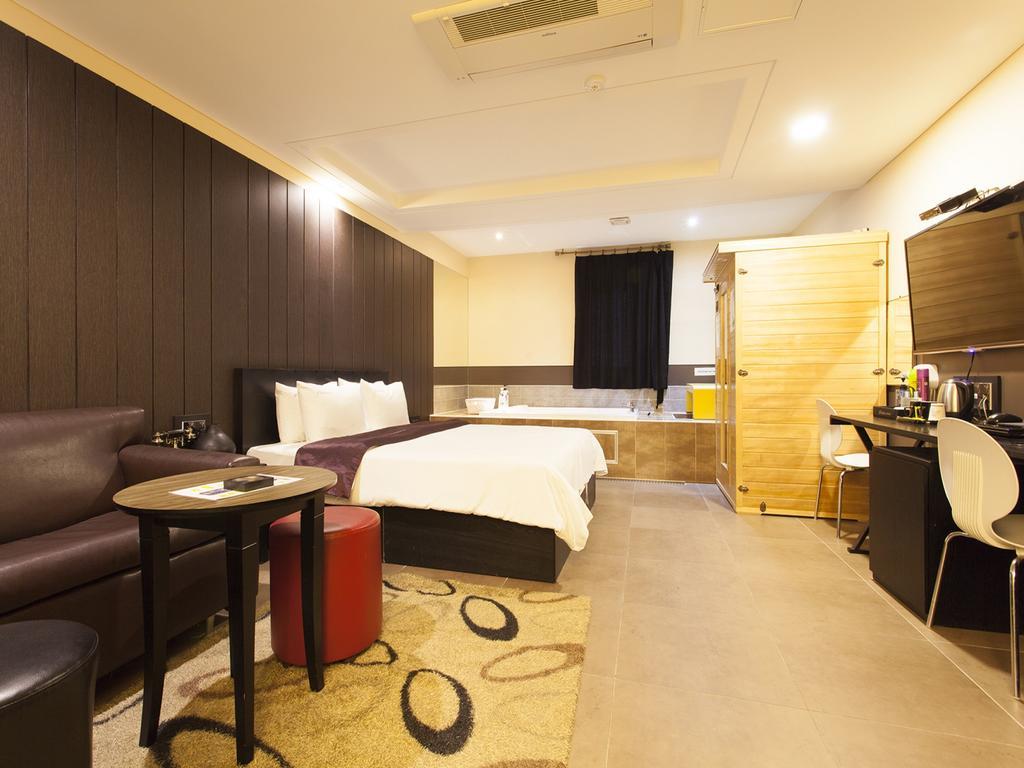 Hotel Pavia Pucshon Kültér fotó