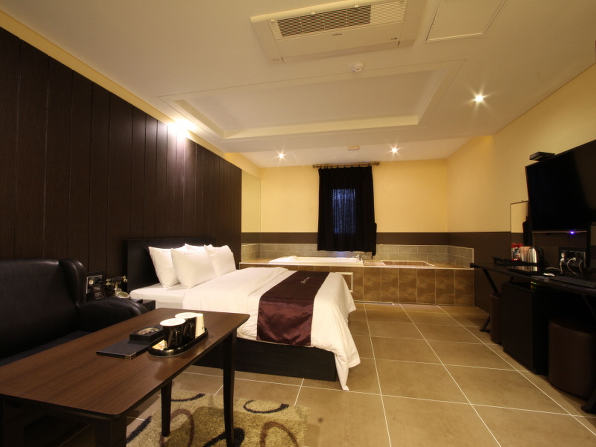 Hotel Pavia Pucshon Kültér fotó
